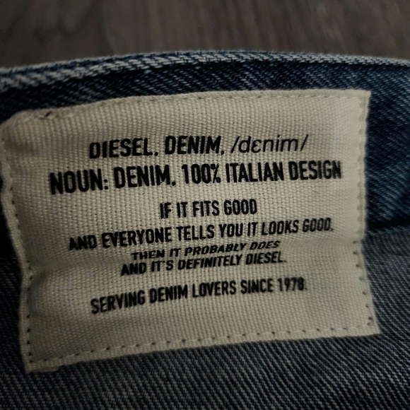 Diesel D-ELISELLE 0076x Straight High Waist Jean - Picture 10 of 12